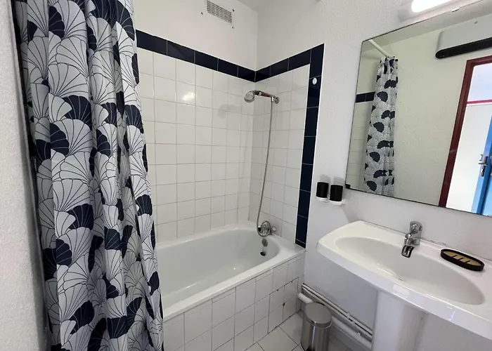 Appartement 2 Pièces 6 Couchages Port Naturisme Pl080-tb21 *
